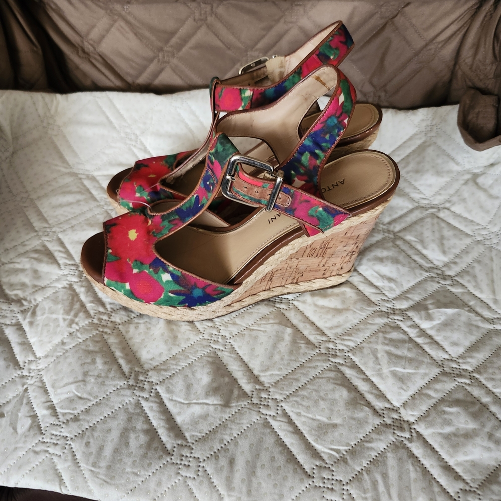 Women's Floral Open-Toe Wedge Sandals - Pink Multi Size 8 - Picture 2 of 4